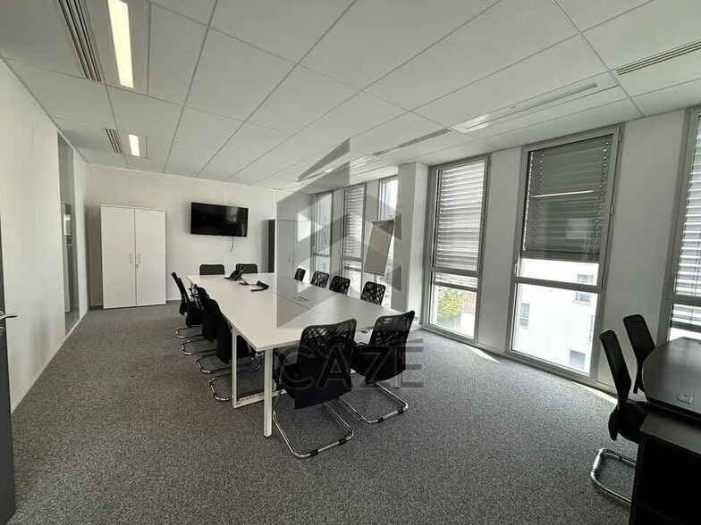 Office in Bordeaux for sale - Interior Photo - Image 3 of 4