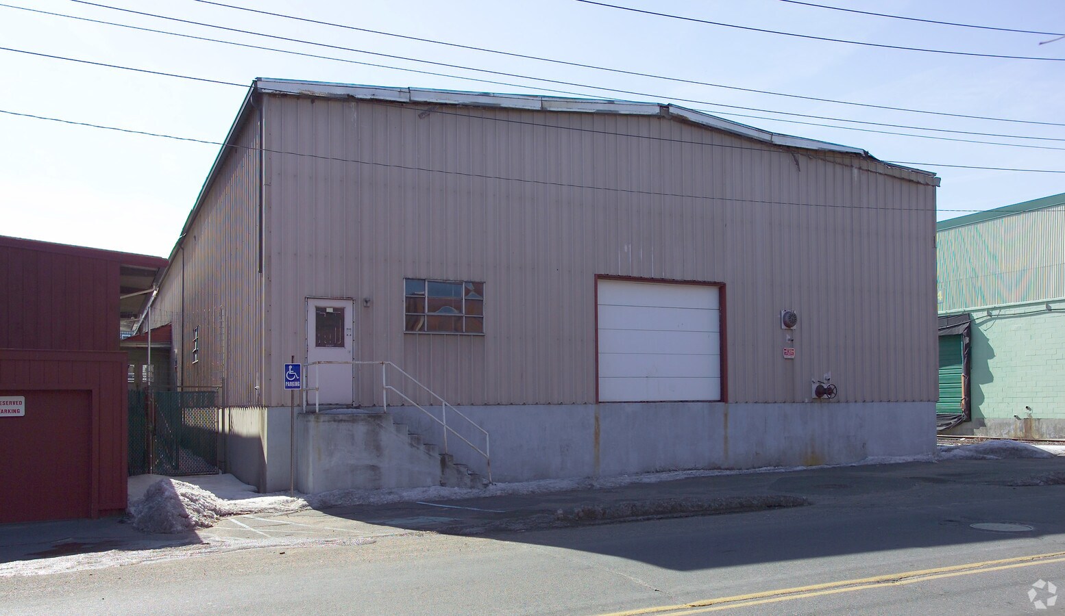 28 Appleton St, Holyoke, MA 01040