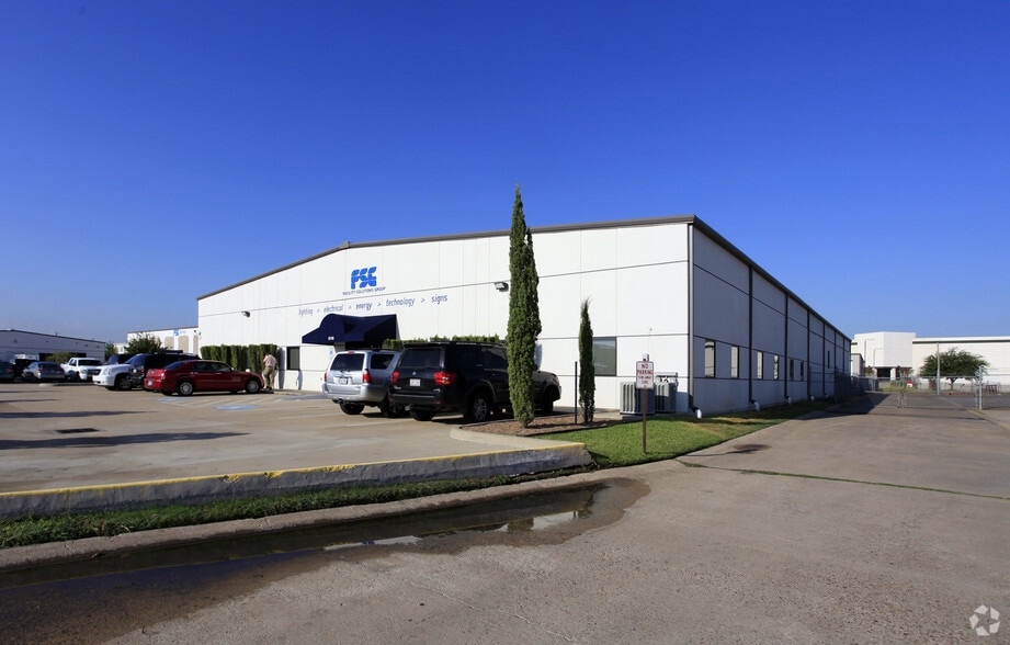 5115 Steadmont Dr, Houston, TX for lease - Building Photo - Image 2 of 5
