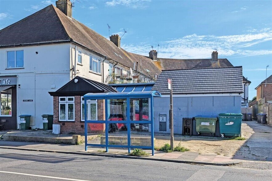 106 Stone Ln, Worthing for sale - Building Photo - Image 3 of 6