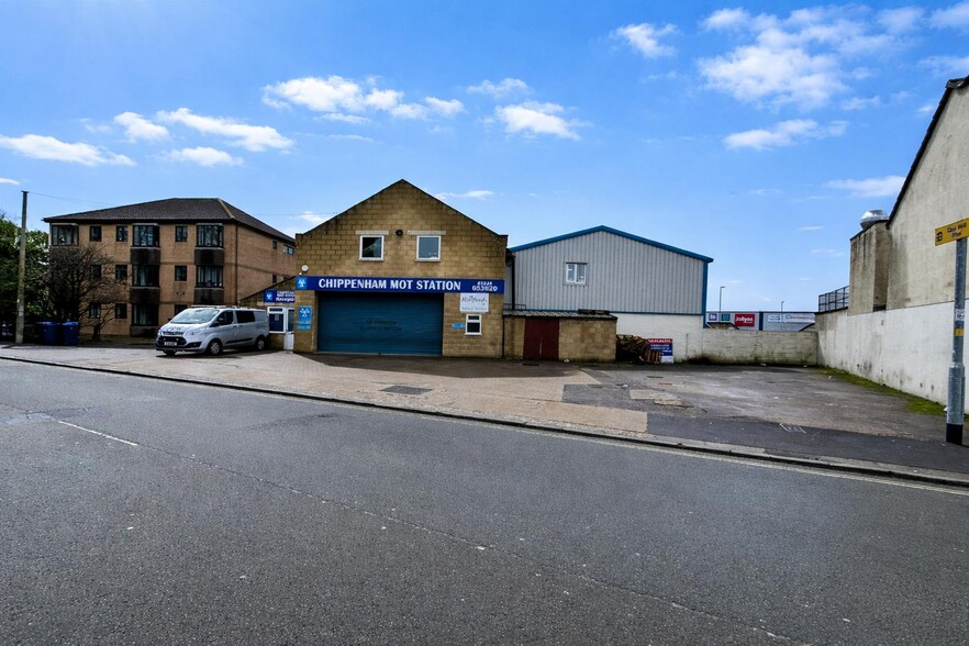 9 Langley Rd, Chippenham for sale - Building Photo - Image 2 of 9