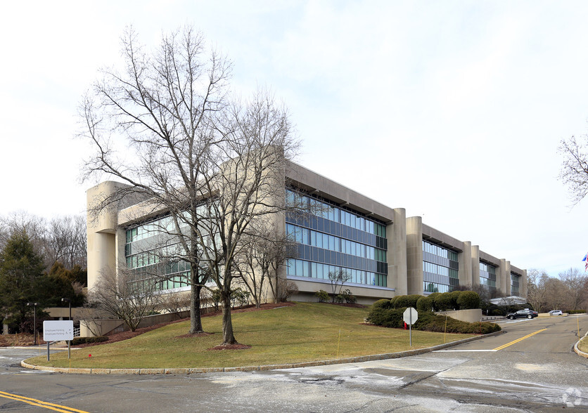 800 Long Ridge Rd, Stamford, CT for sale - Primary Photo - Image 1 of 1