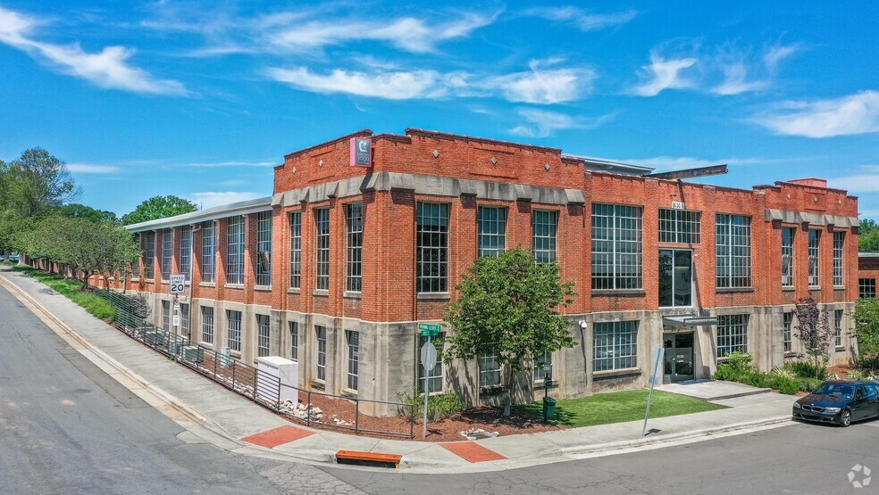 807 E Main St, Durham, NC for lease - Primary Photo - Image 1 of 9