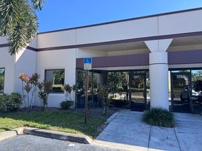 3531-3597 SW Corporate Pky, Palm City, FL for lease Interior Photo- Image 1 of 11