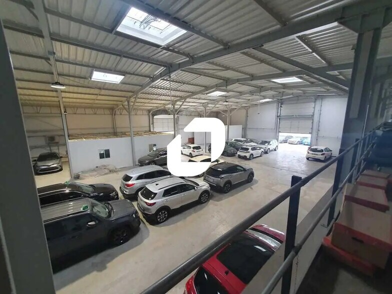 1598 Route De 40 Sous, Orgeval for lease - Interior Photo - Image 3 of 5