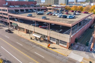 511 Market St, Chattanooga, TN for lease Building Photo- Image 1 of 32