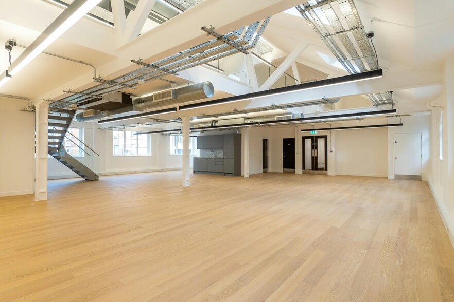 18-21 Corsham St, London for lease - Building Photo - Image 3 of 32