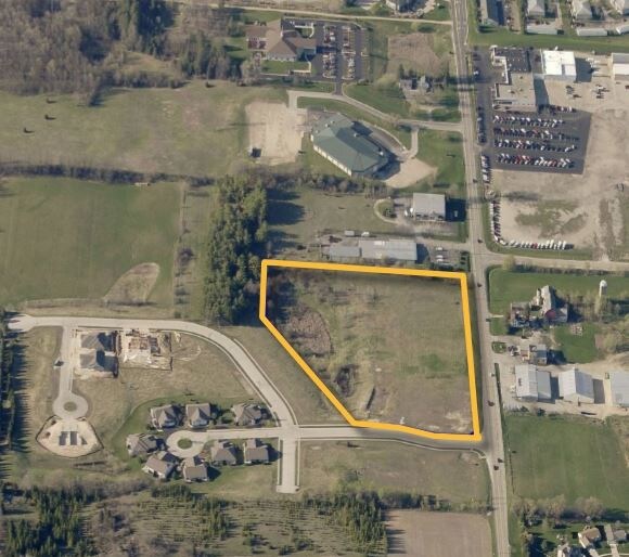 S Main St & W Progress Dr, West Bend, WI for sale - Primary Photo - Image 1 of 1