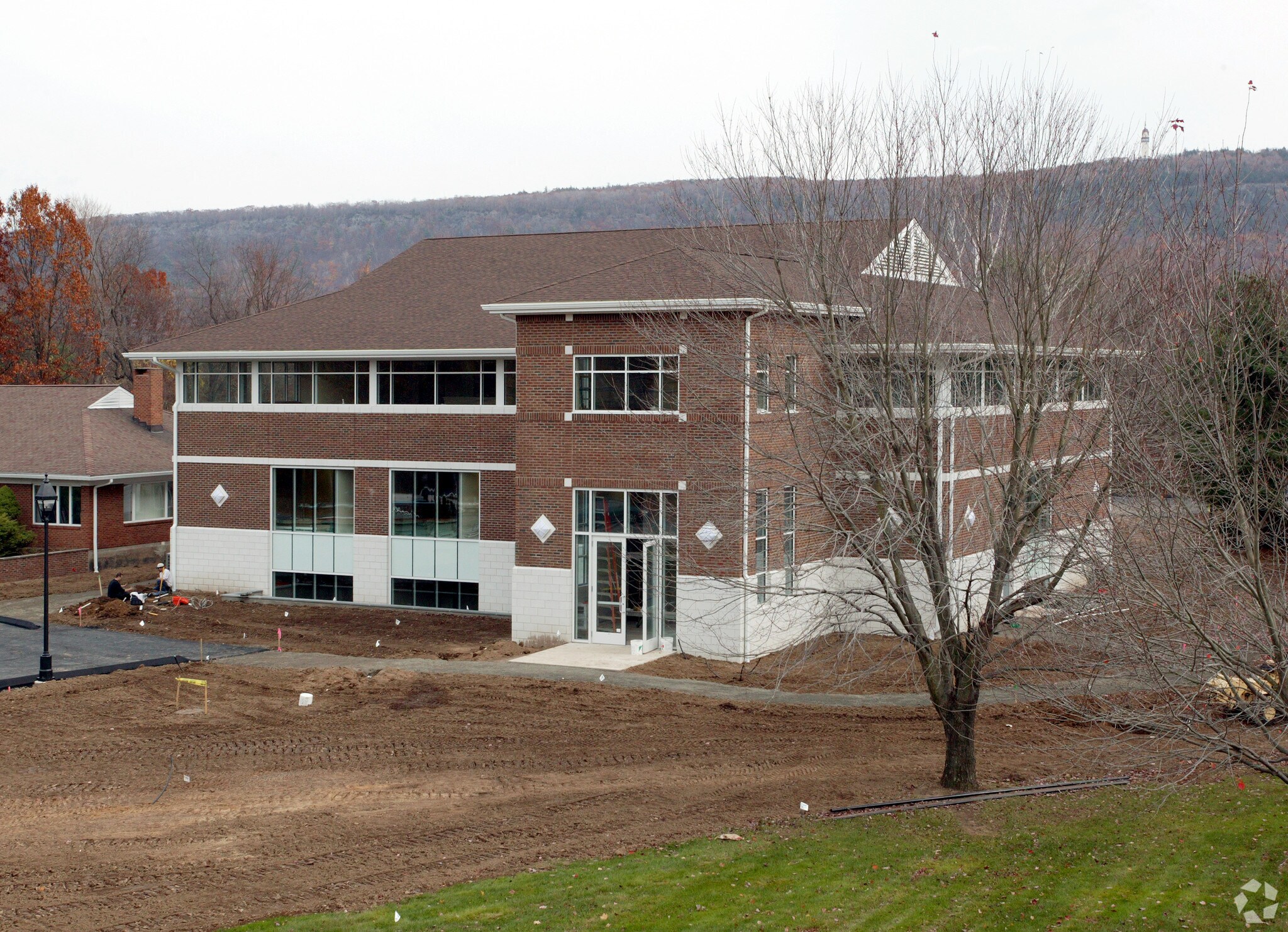 92 Hopmeadow St, Simsbury, CT 06089 Office for Lease