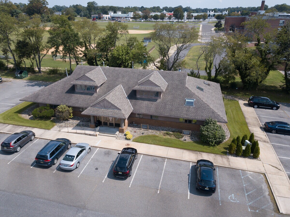 1138 E Chestnut Ave, Vineland, NJ 08360