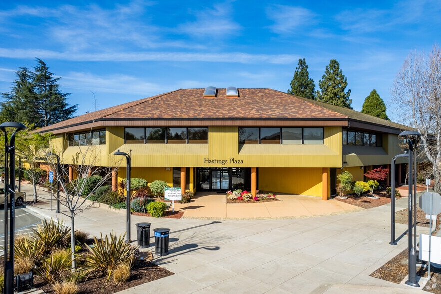 39055 Hastings St, Fremont, CA for lease - Building Photo - Image 1 of 7