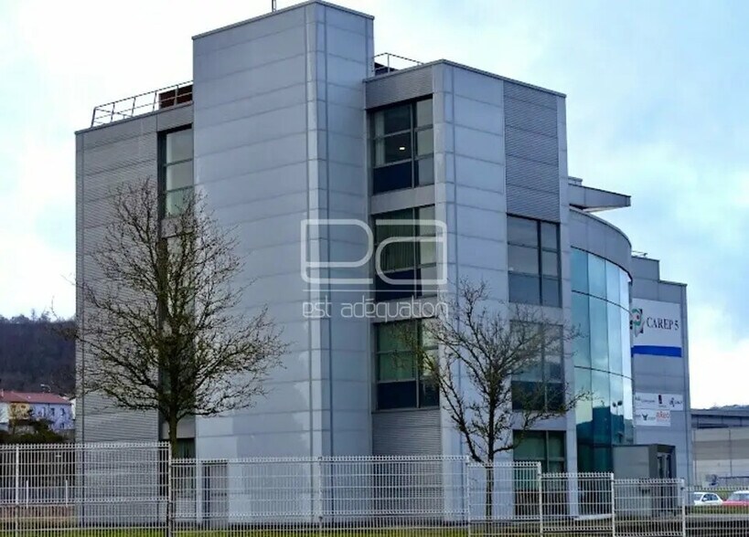 Office in Pompey for lease - Building Photo - Image 3 of 3