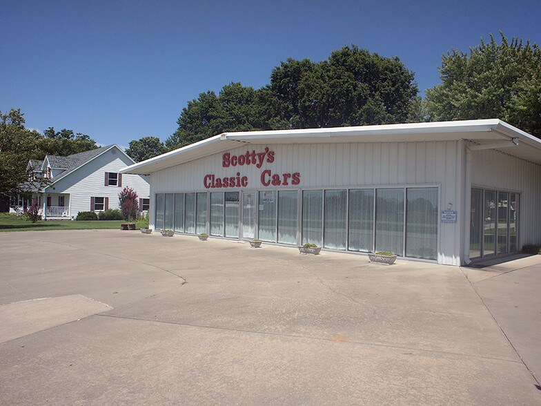 302 N 9th St, Arma, KS 66712