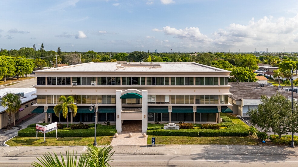 6151 Miramar Pky, Miramar, FL for lease - Building Photo - Image 1 of 8