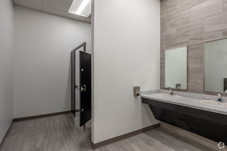 283 Cardinal Dr, Marengo, OH for sale - Interior Photo - Image 3 of 25