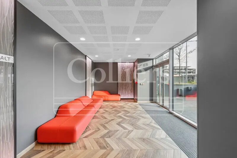 Office in Lyon for lease - Lobby - Image 3 of 14