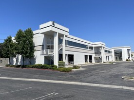 WORLDPORT BUSINESS CENTER - Warehouse