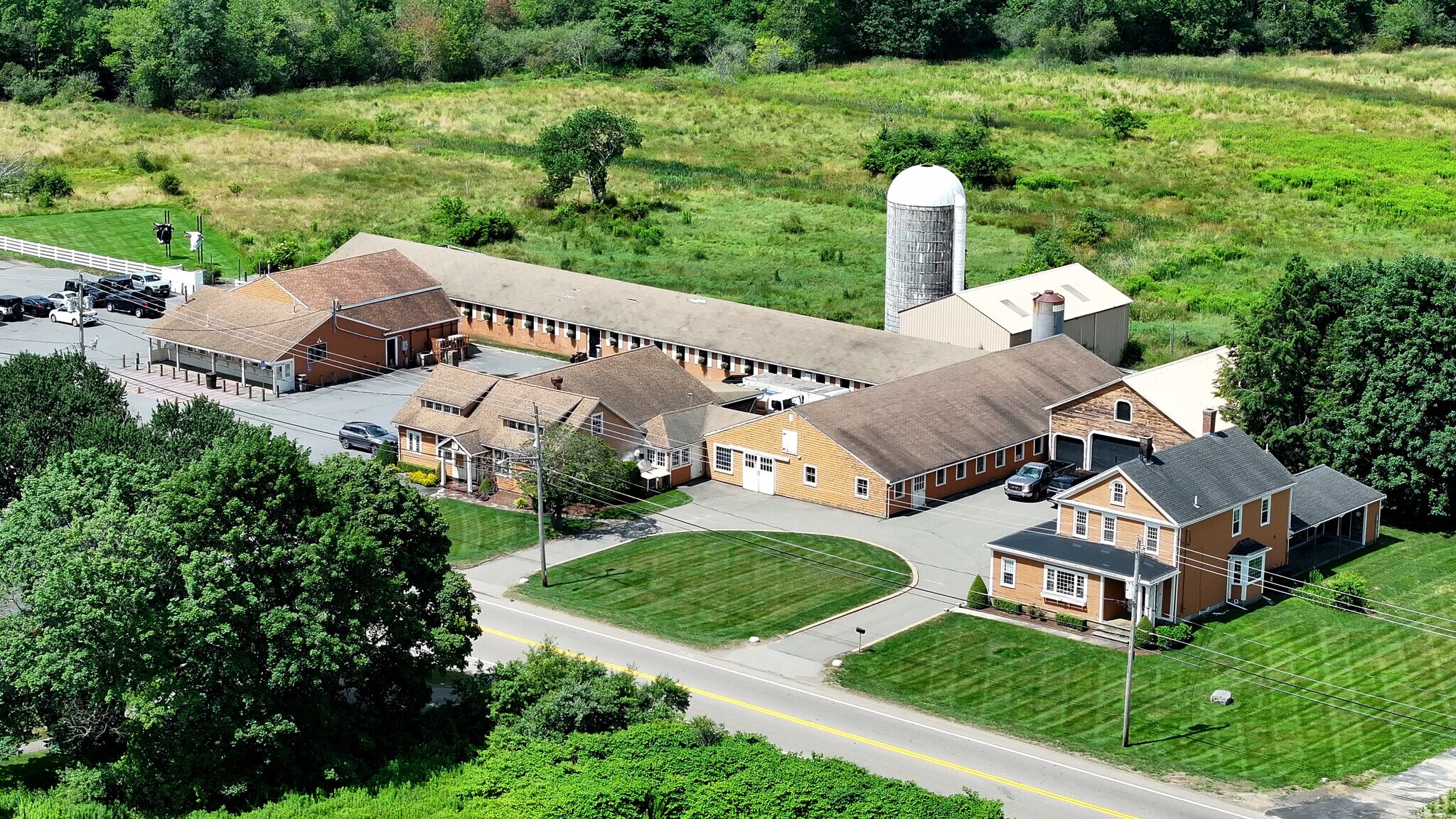 94 Bedford St, Whitman, MA 02382