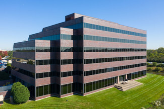 More details for 999 Oakmont Plaza Dr, Westmont, IL - Office for Lease