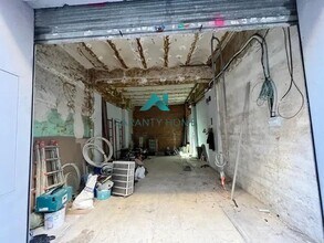 Retail in Zaragoza, Zaragoza for lease Interior Photo- Image 1 of 3