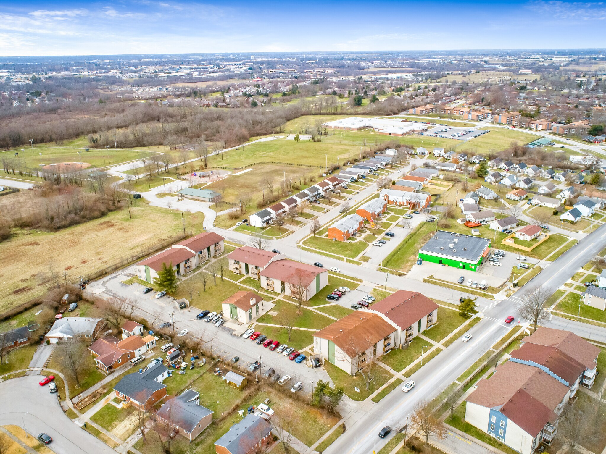 1218 Winburn Dr, Lexington, KY, 40511 Apartment Property For Sale