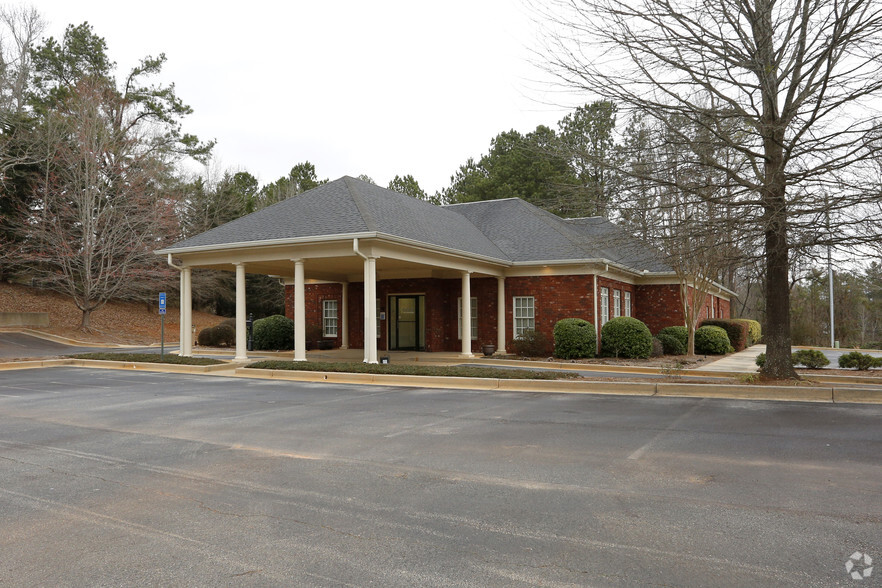 4591 Winder Hwy, Flowery Branch, GA for lease - Primary Photo - Image 1 of 2