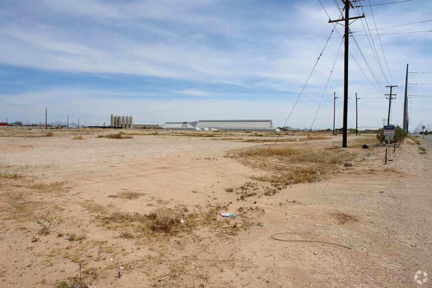 1398 N Thornton Rd, Casa Grande, AZ for sale - Building Photo - Image 2 of 11