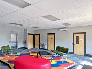 15 N 1st St, Belleville, IL for lease Interior Photo- Image 2 of 6