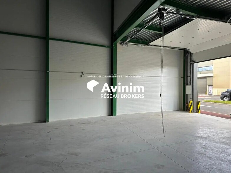 Industrial in Bernes-sur-Oise for lease - Interior Photo - Image 3 of 6