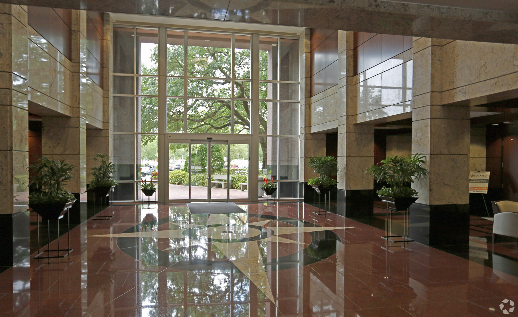 4301 W Boy Scout Blvd, Tampa, FL for lease Lobby- Image 1 of 2