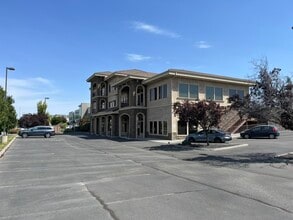 1355 Columbia Park Trl, Richland, WA for lease Interior Photo- Image 2 of 21