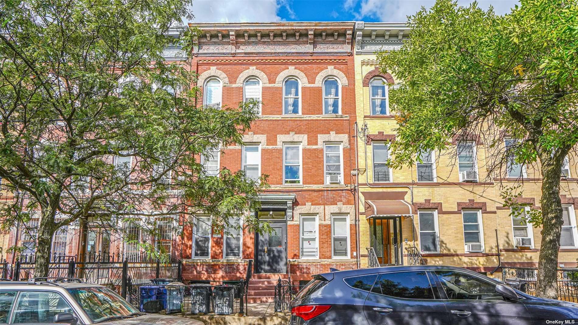 415 Himrod St, Brooklyn, NY for sale Primary Photo- Image 1 of 1