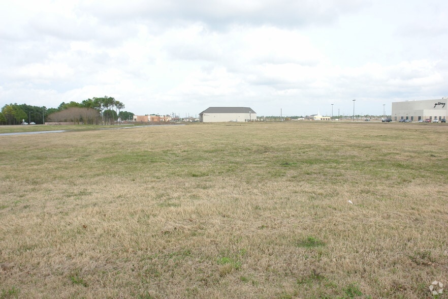 Clear Lake City Blvd, Webster, TX for sale - Building Photo - Image 2 of 3