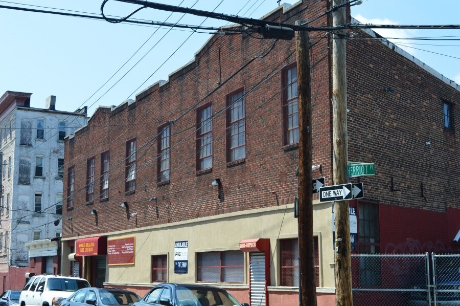 33 Herriot St, Yonkers, NY 10701 13,000 building plus 3500 land