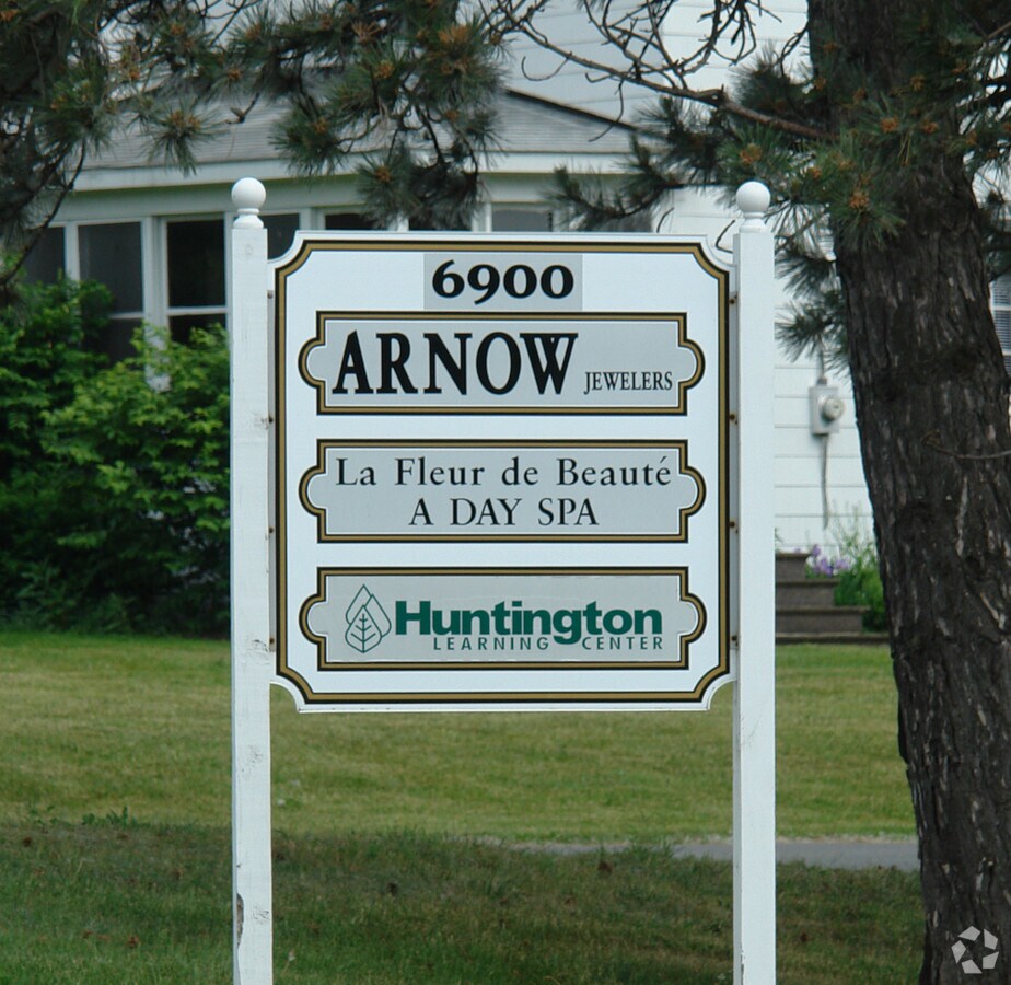 6900 Highbridge Rd, Fayetteville, NY 13066