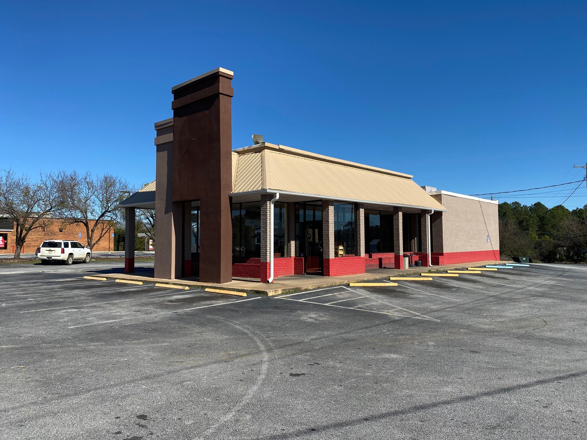 623 Elbert St, Elberton, GA 30635