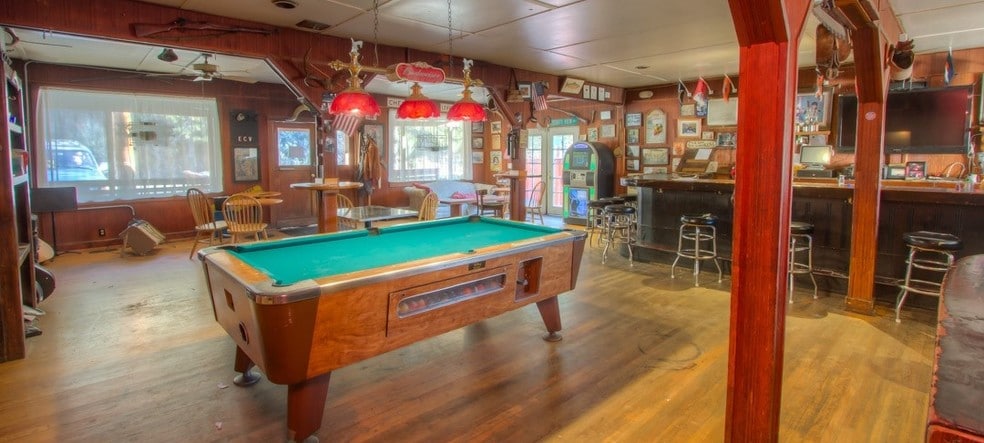 125 Deadwood Rd, Lewiston, CA for sale - Building Photo - Image 3 of 29