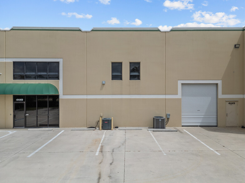 4449 SW Port Way, Palm City, FL for lease - Building Photo - Image 3 of 6