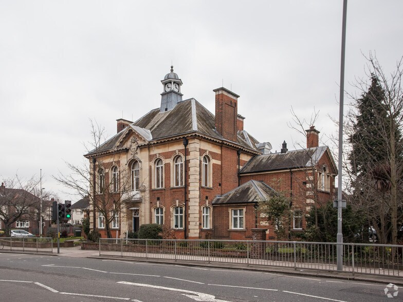17 Ewell Rd, Surbiton for sale - Building Photo - Image 1 of 1
