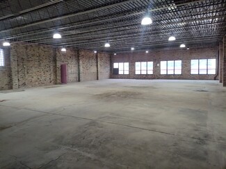 More details for 412-422 W Pershing Rd, Chicago, IL - Industrial for Lease