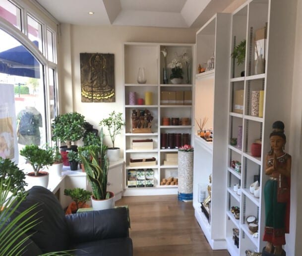 Richmond Rd, Kingston Upon Thames for sale - Interior Photo - Image 3 of 5