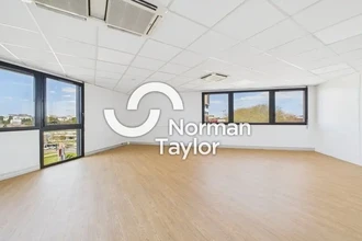 Office in Montpellier for lease Interior Photo- Image 1 of 5