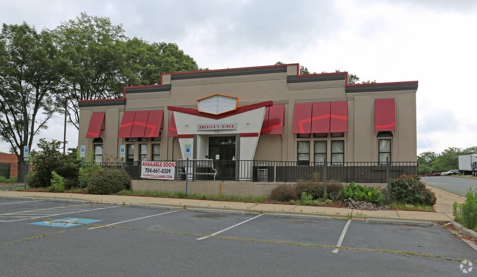 516 Tyvola Rd, Charlotte, NC 28217