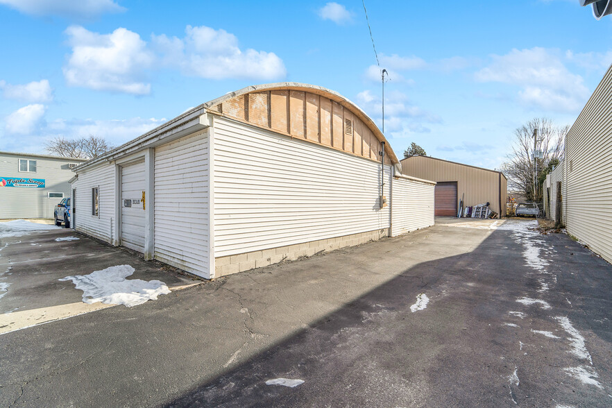 611 Main St, Brownsville, WI for sale - Building Photo - Image 2 of 13