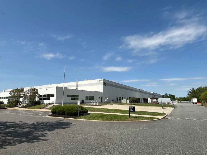 2303 Center Square Rd, Swedesboro, NJ for lease - Building Photo - Image 2 of 6