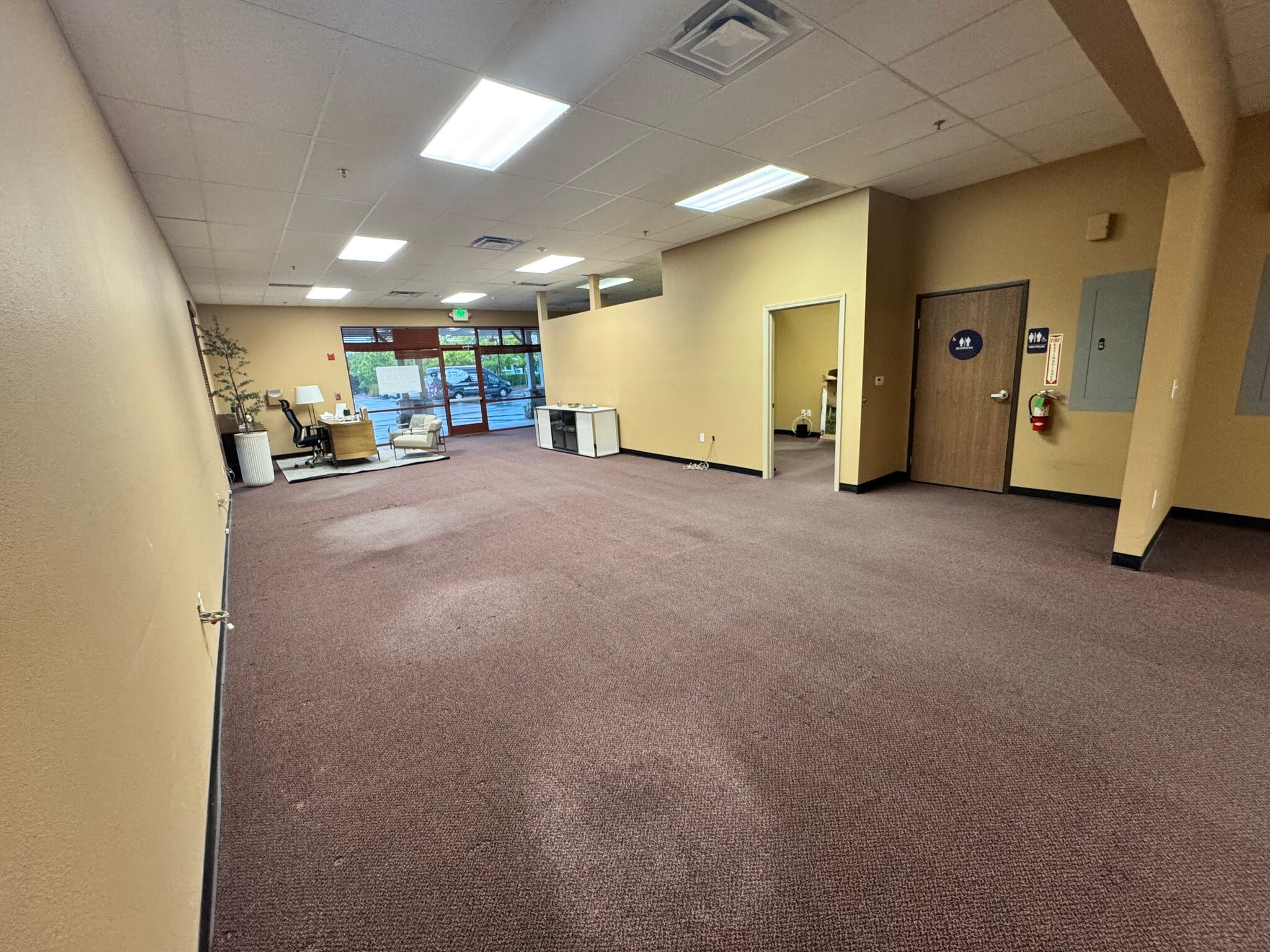 8445 Sierra College Blvd, Roseville, CA for lease Interior Photo- Image 1 of 5