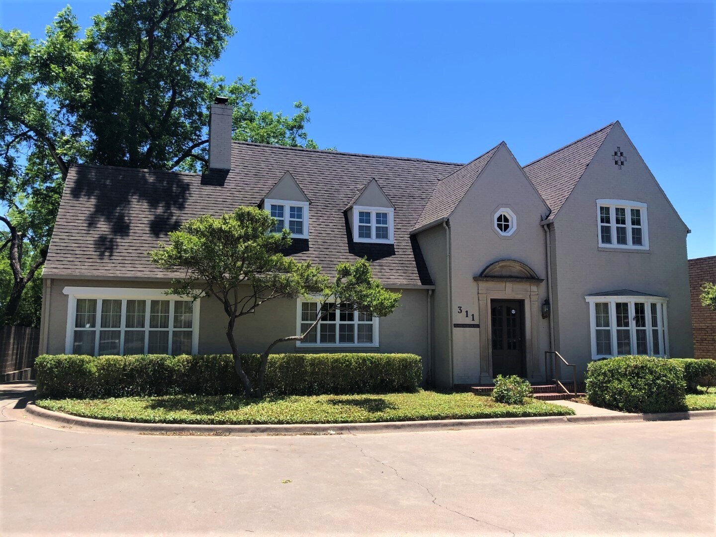 311 W Concho Ave, San Angelo, TX for sale Primary Photo- Image 1 of 1