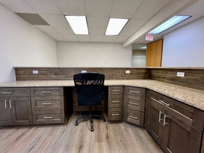 1 Harbison Way, Columbia, SC for lease Interior Photo- Image 2 of 11