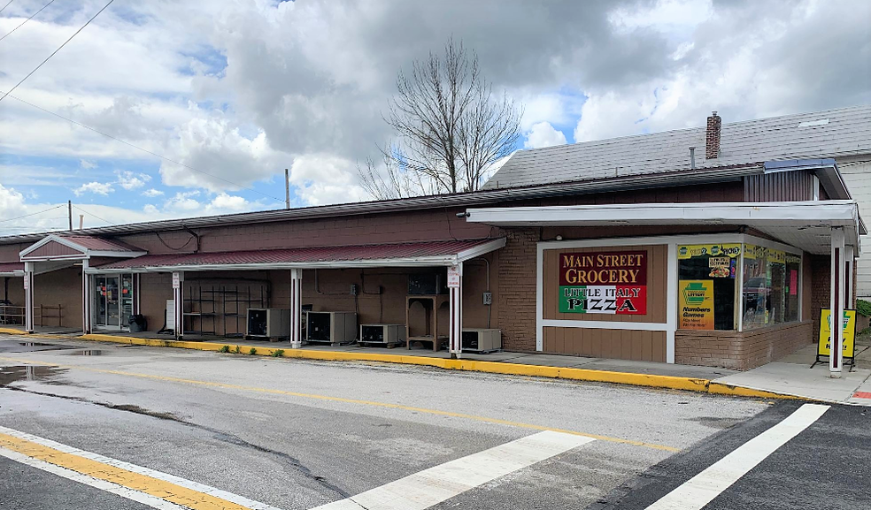 100 W Main St, Fairfield, PA for sale - Building Photo - Image 1 of 1