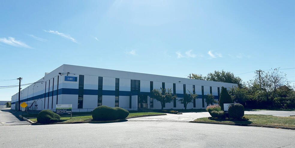 140 Kero Rd, Carlstadt, NJ for lease - Building Photo - Image 1 of 8